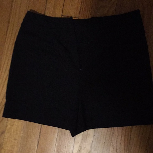 Skirt/short combo. - Picture 3 of 3